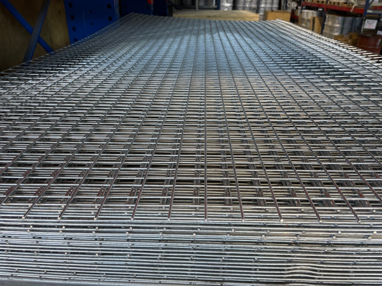 3.14-40x40.3